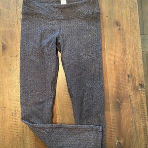 Ivivvia Herringbone Leggings Grey size 8 Pre-owned